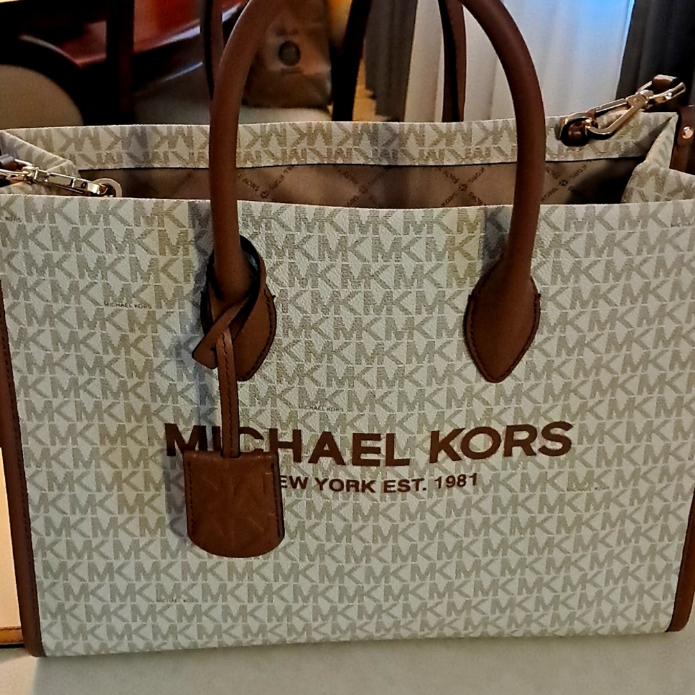 Michael Kors Handbag/Tote/ Mirella/ Medium